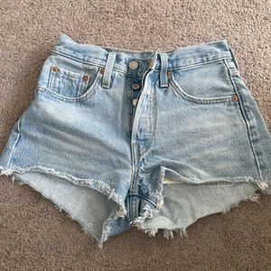 Levi’s 501 shorts